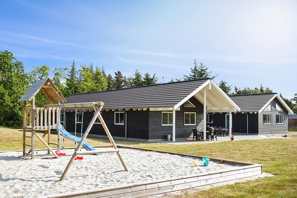 Sommerhus til 24 personer ved Blåvand