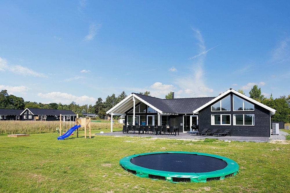 Sommerhus til 18 personer ved Vejby Strand