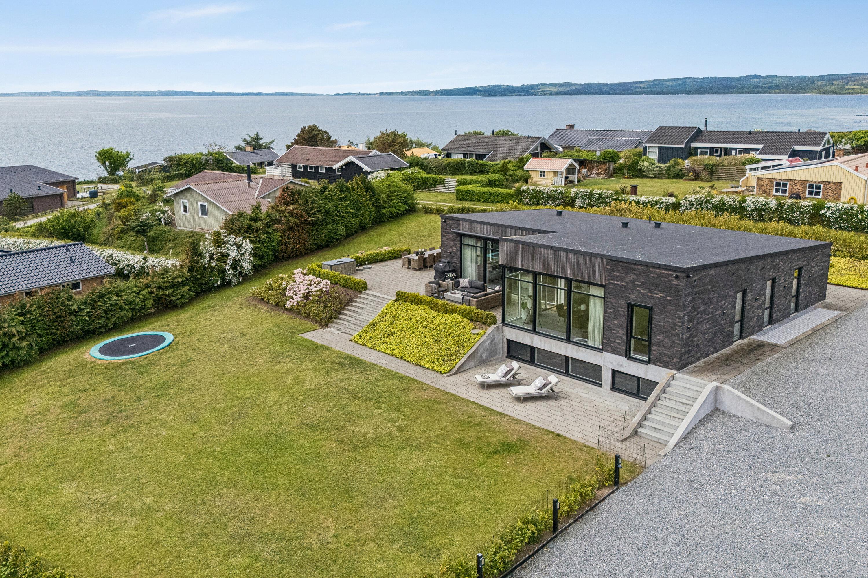 Sommerhus til 26 personer ved Egsmark Strand