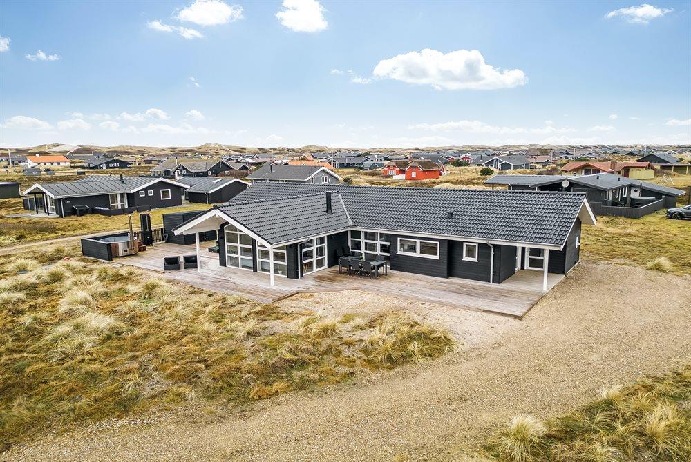 Sommerhus til 8 personer ved Bjerregård