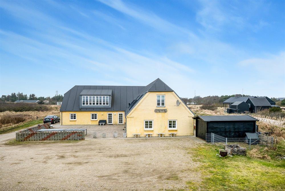 Sommerhus til 18 personer ved Nr. Lyngvig