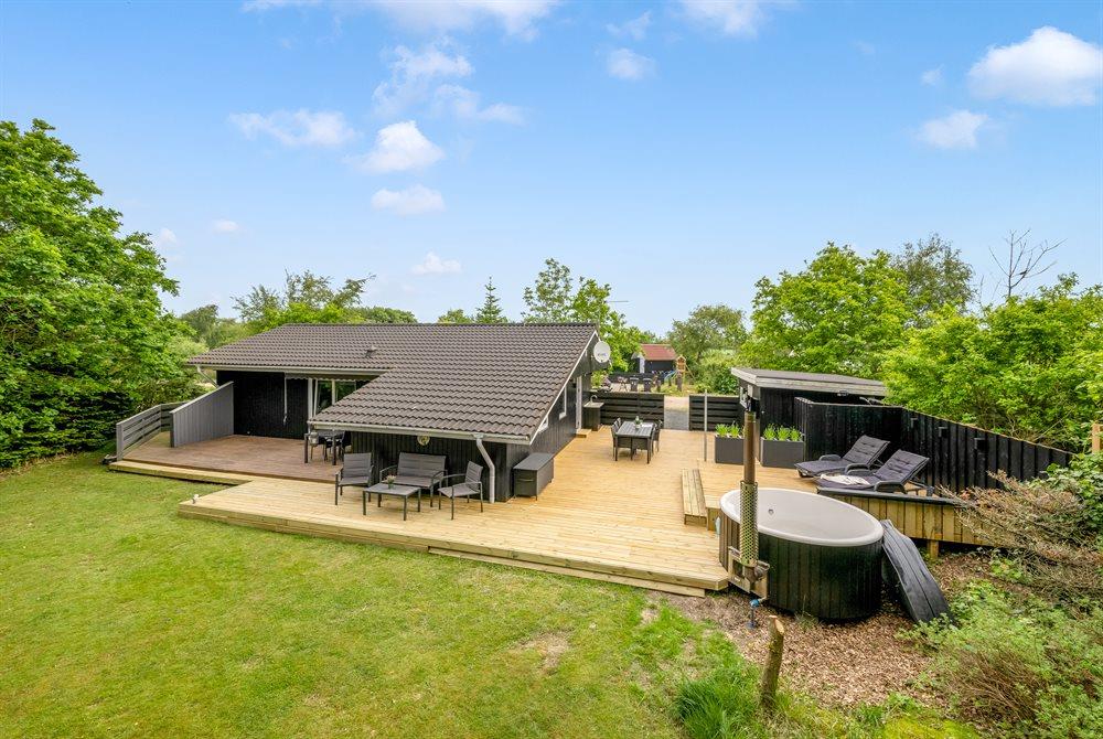 Sommerhus til 6 personer ved Bork Havn