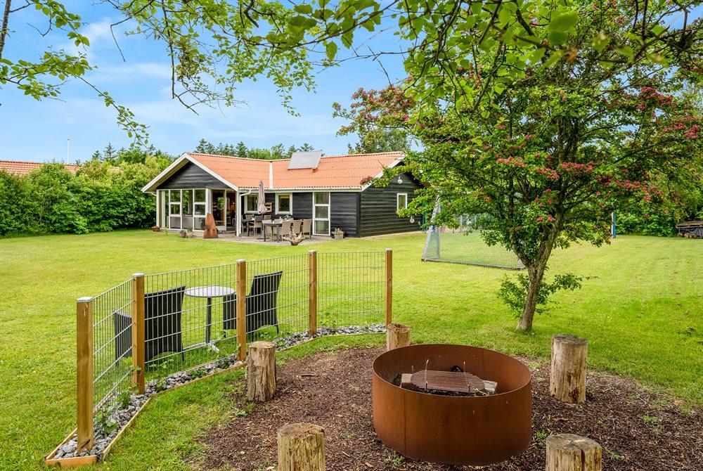Sommerhus til 6 personer ved Skaven Strand