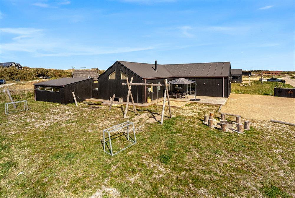 Sommerhus til 18 personer ved Vejlby Klit