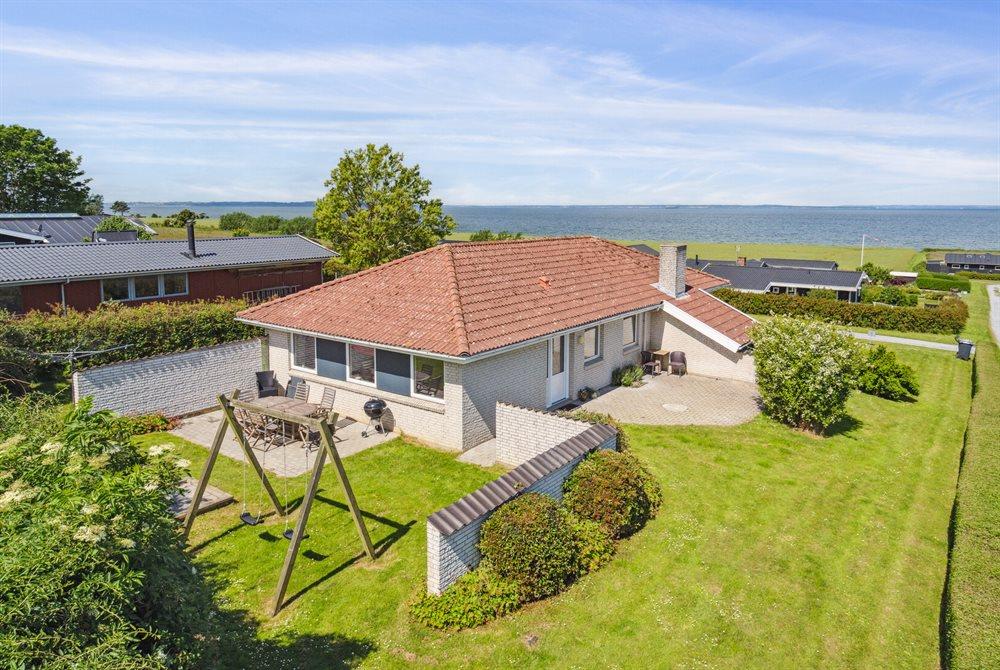 Sommerhus til 8 personer ved Skåstrup