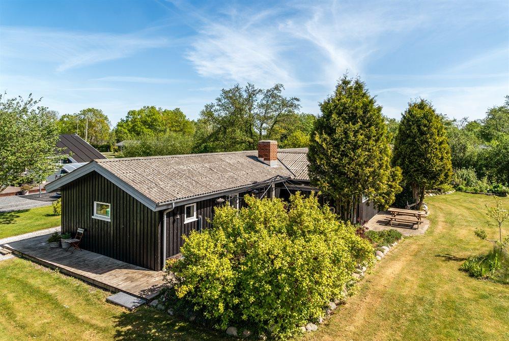 Sommerhus til 6 personer ved Egense