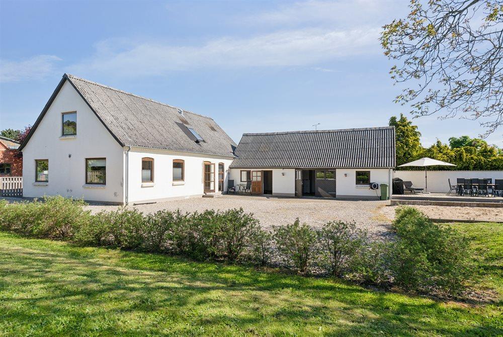 Sommerhus til 9 personer ved Tullebølle