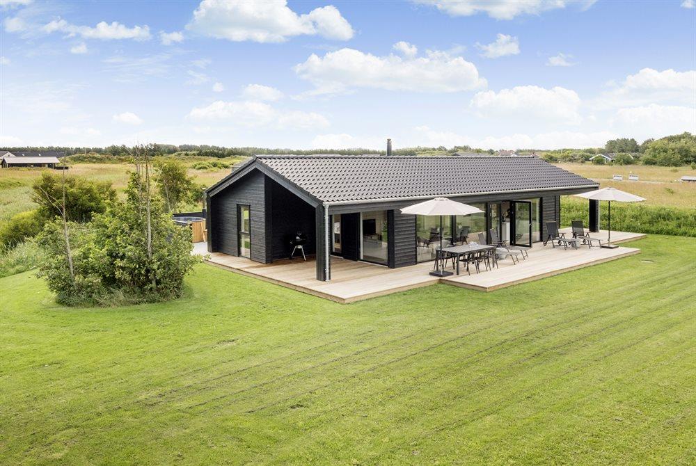Sommerhus til 10 personer ved Tornby