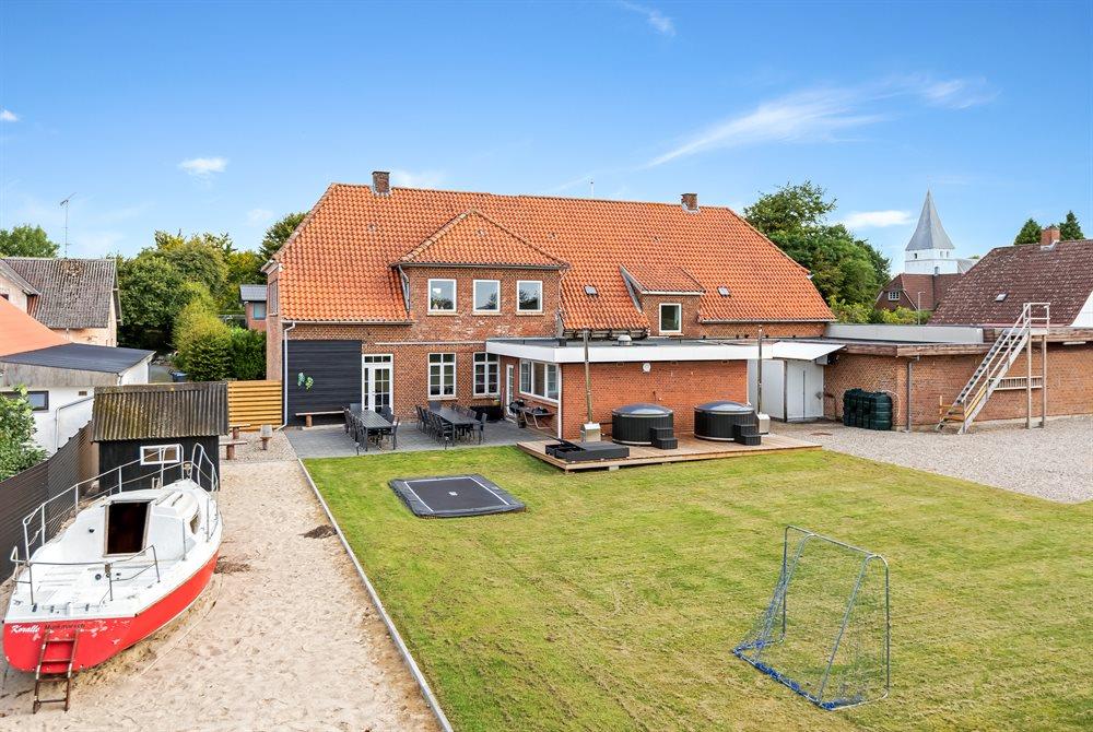 Sommerhus til 26 personer ved Lintrup