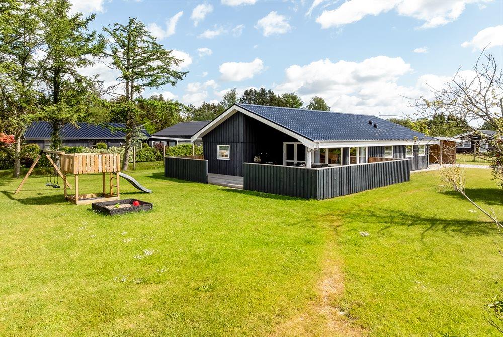 Sommerhus til 6 personer ved Egense