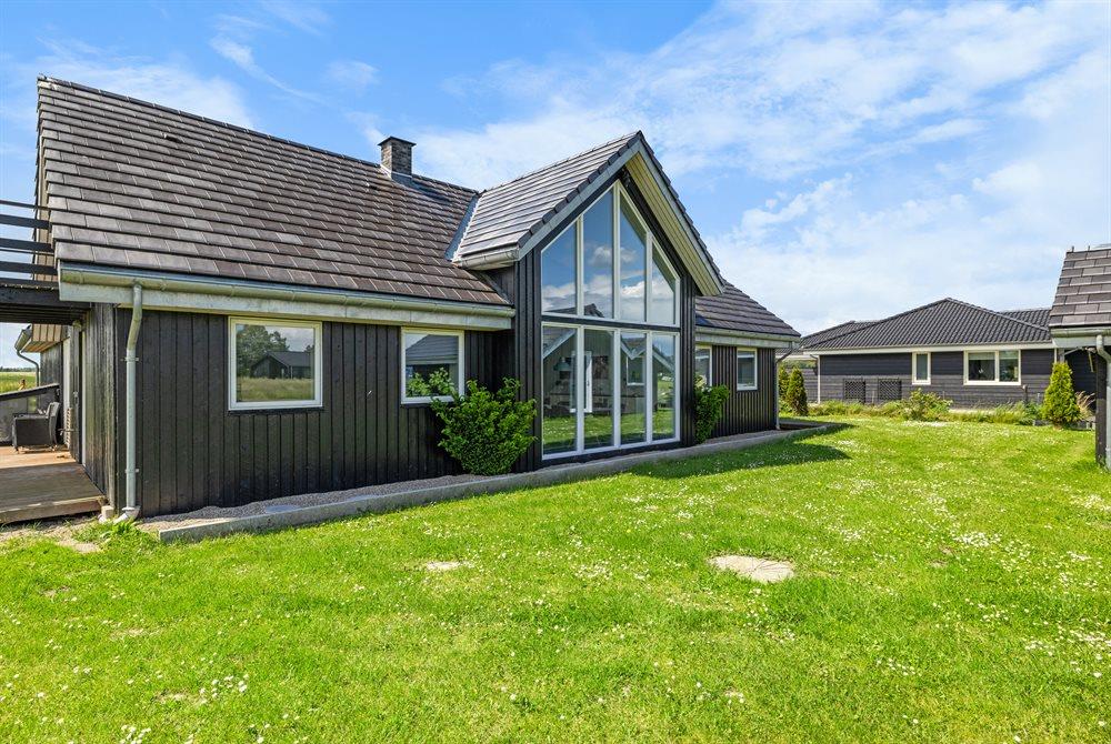 Sommerhus til 10 personer ved Tørresø