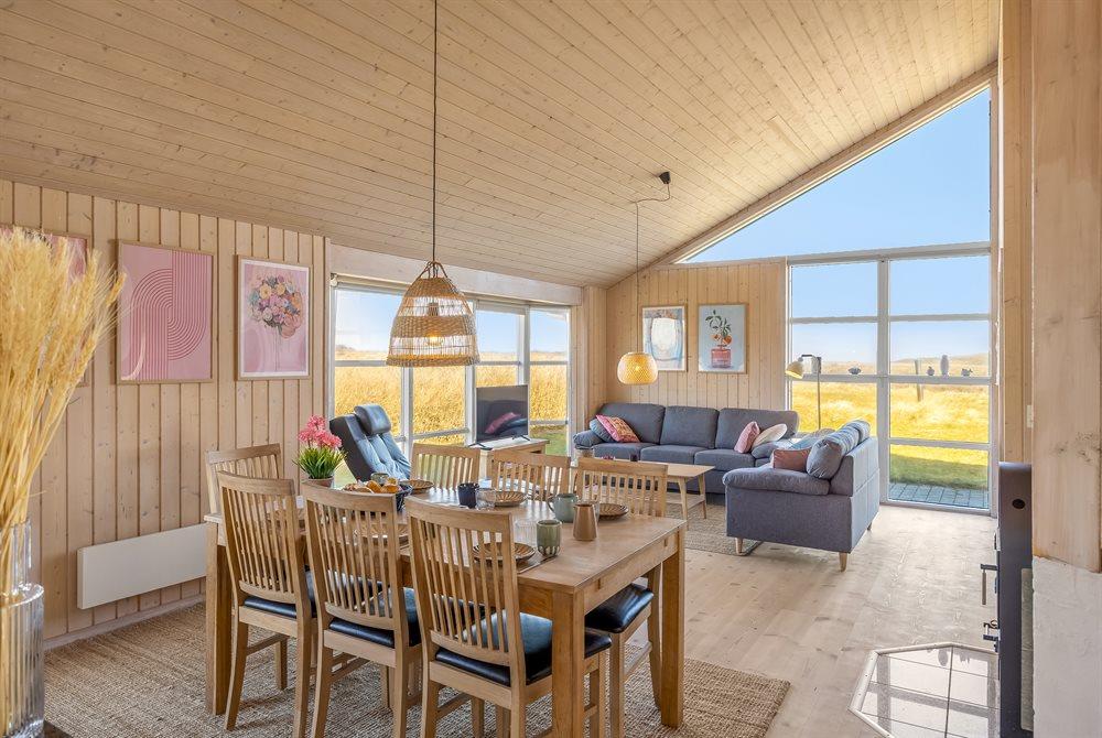 Sommerhus til 8 personer ved Nr. Lyngby
