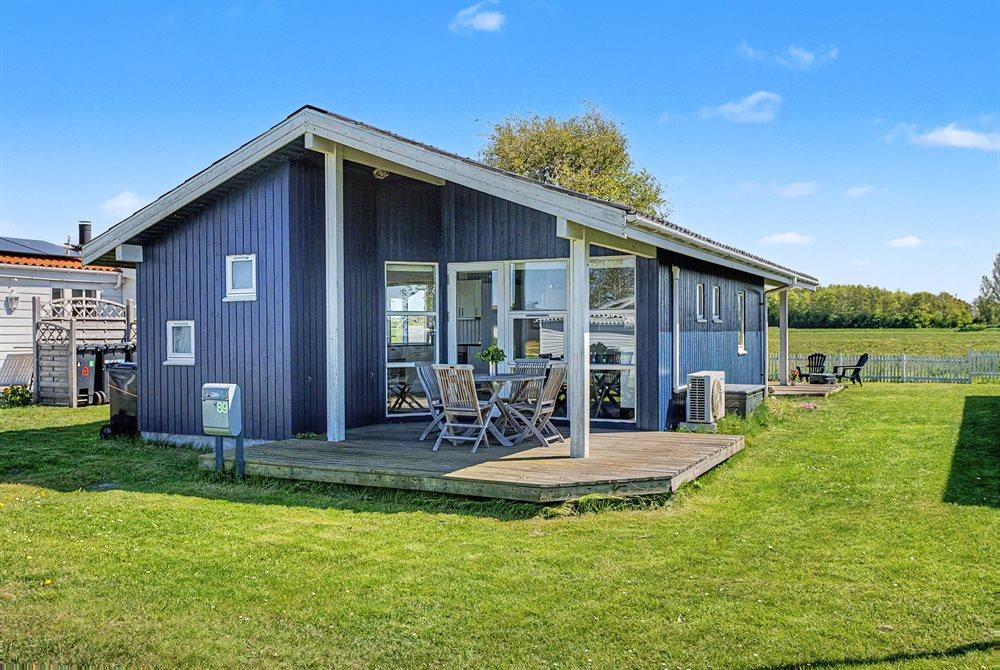 Sommerhus til 4 personer ved Midskov