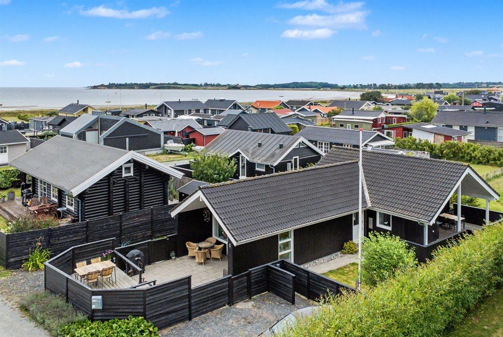 Sommerhus til 6 personer ved Midskov