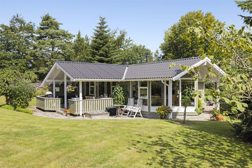 Sommerhus til 6 personer ved Rågeleje