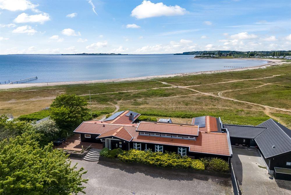 Sommerhus til 12 personer ved Diernæs