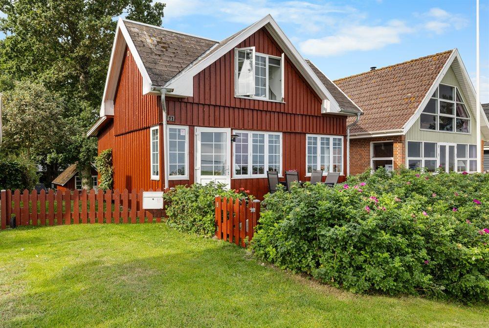 Sommerhus til 6 personer ved Hasmark