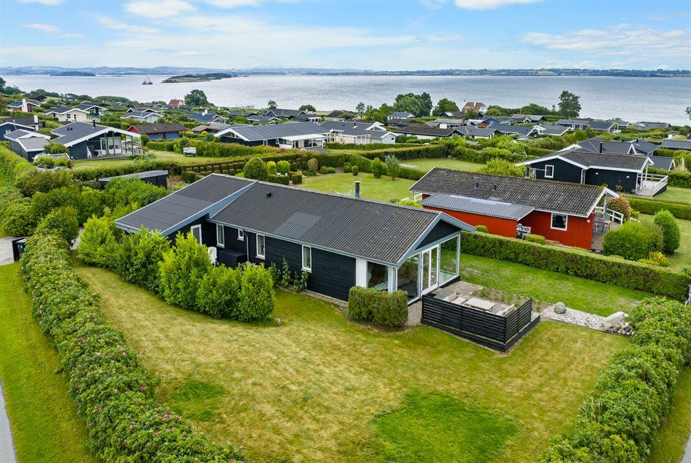 Sommerhus til 8 personer ved Helnæs