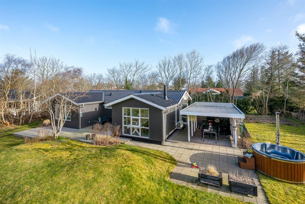 Sommerhus til 6 personer ved Skaven Strand