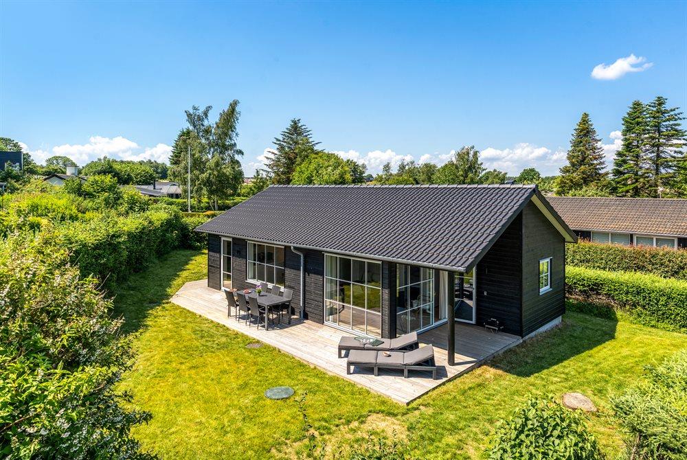 Sommerhus til 6 personer ved Mørkholt