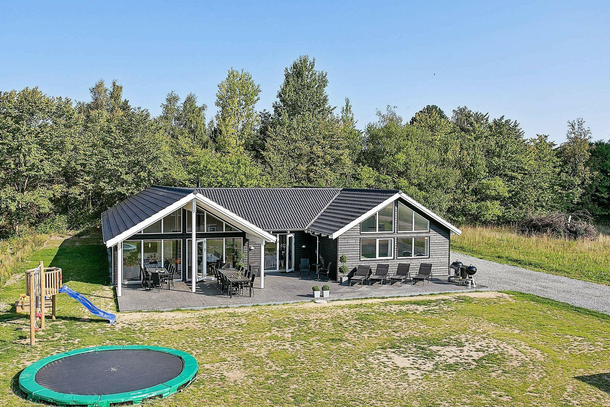 Sommerhus til 18 personer ved Vejby