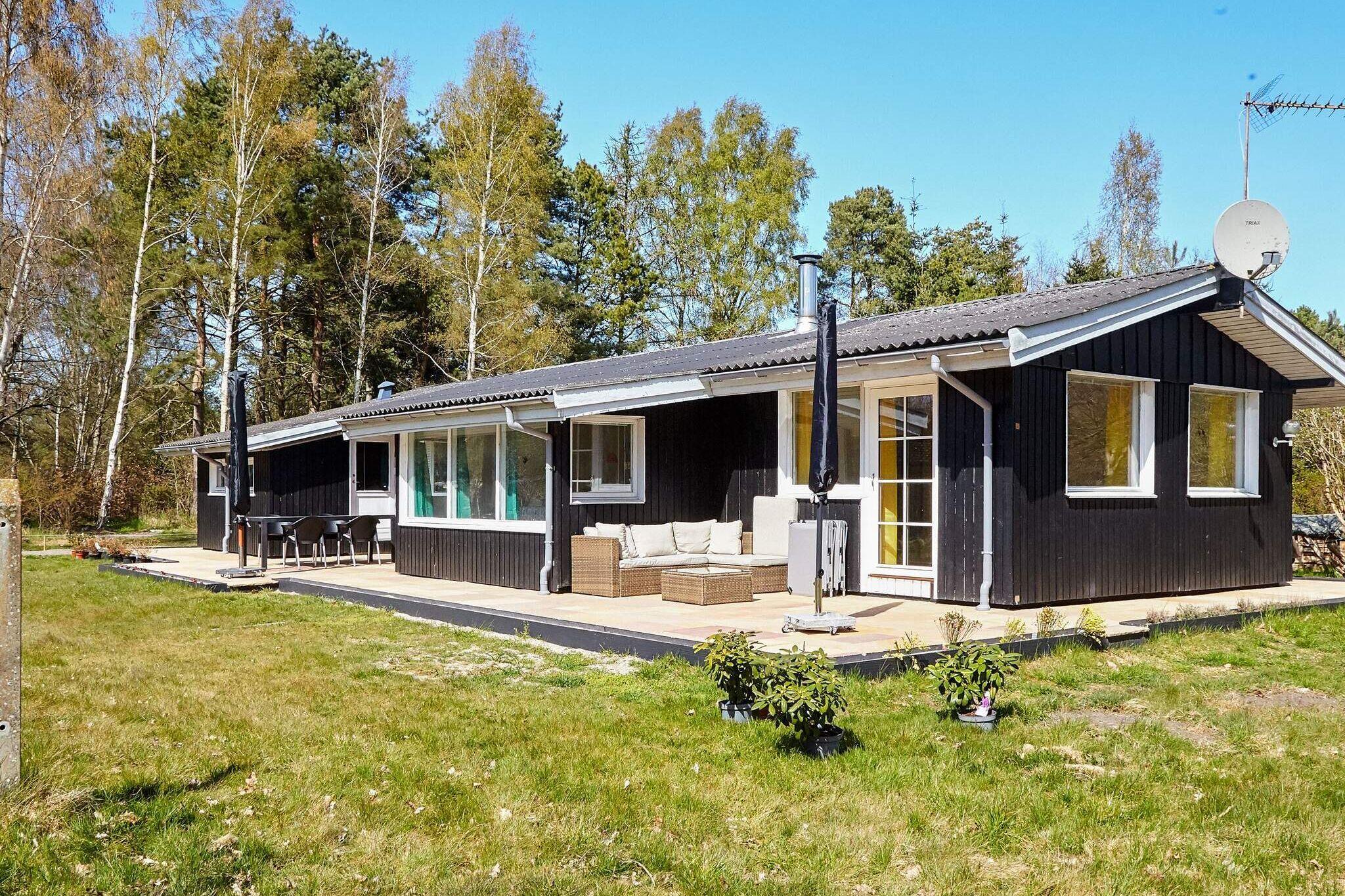 Sommerhus til 7 personer ved Højby