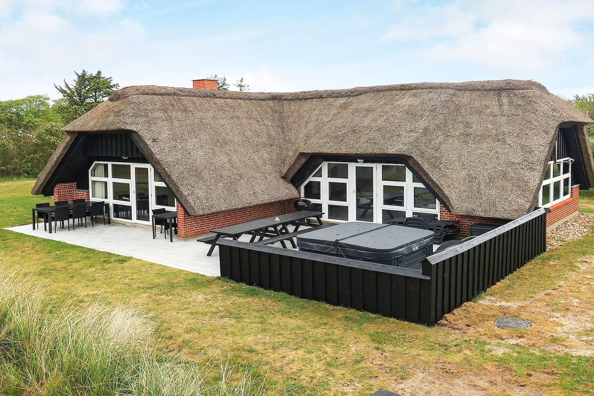 Sommerhus til 10 personer ved Blåvand
