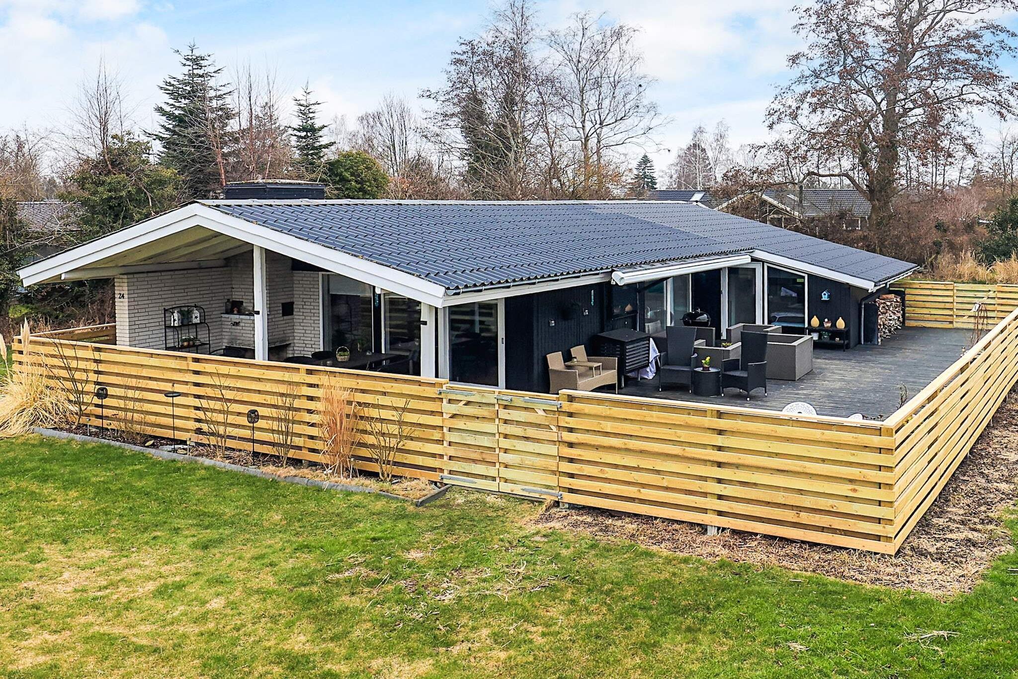 Sommerhus til 6 personer ved Væggerløse