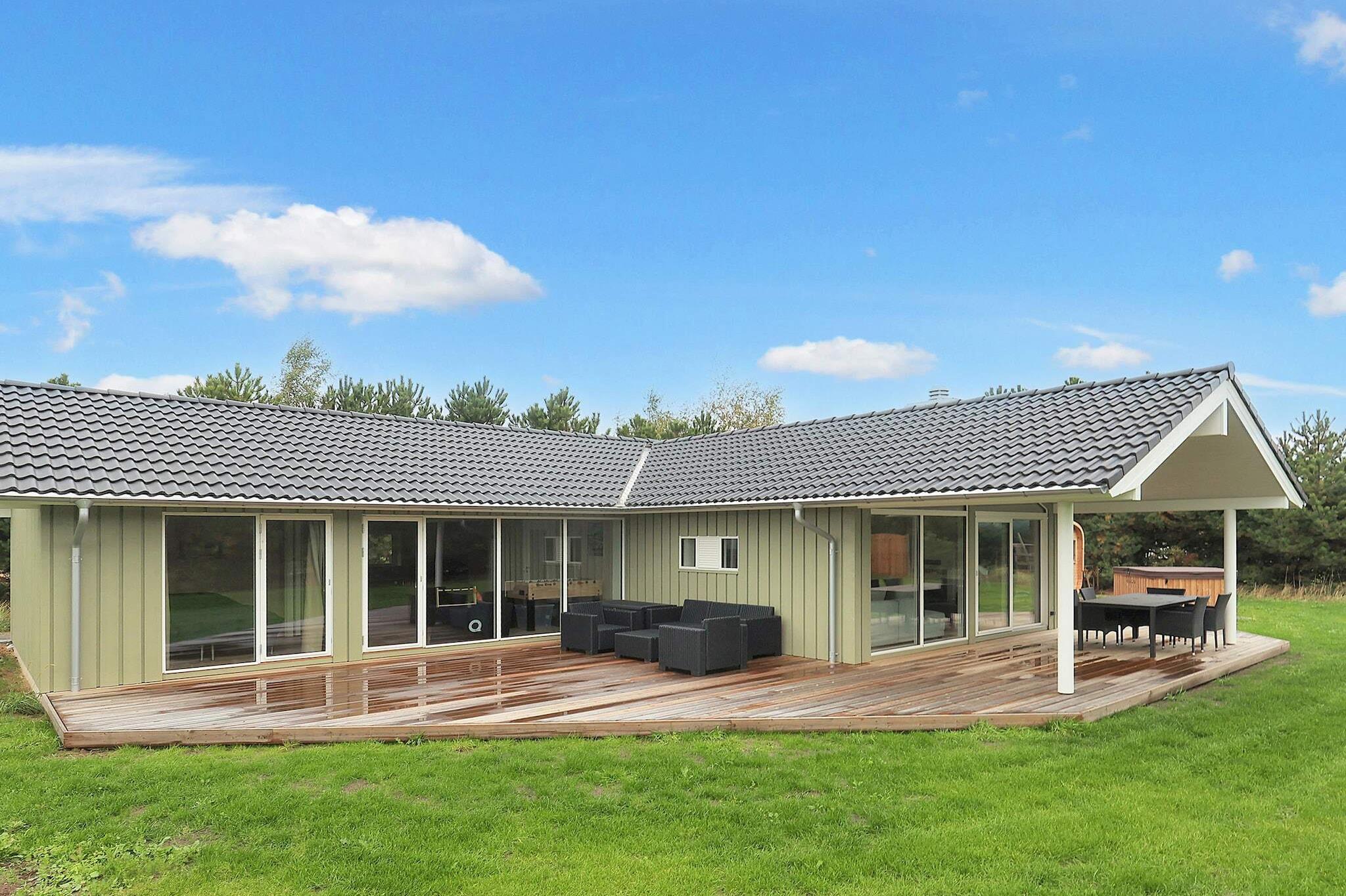 Sommerhus til 8 personer ved Væggerløse