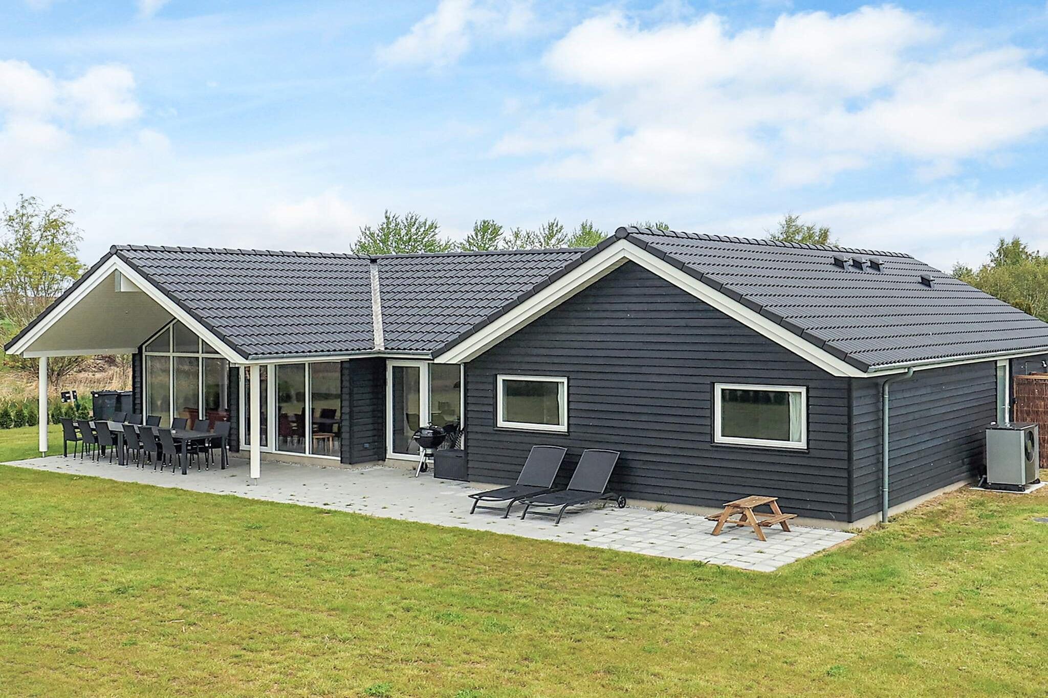 Sommerhus til 12 personer ved Idestrup