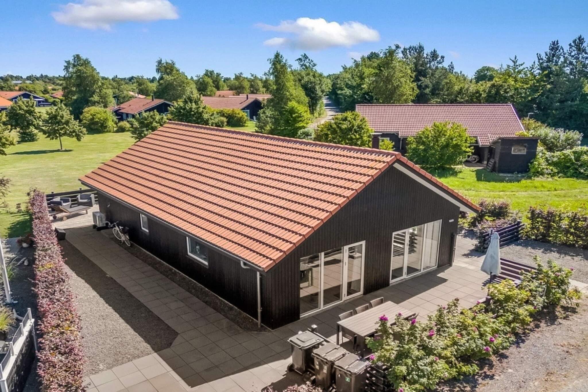 Sommerhus til 8 personer ved Væggerløse