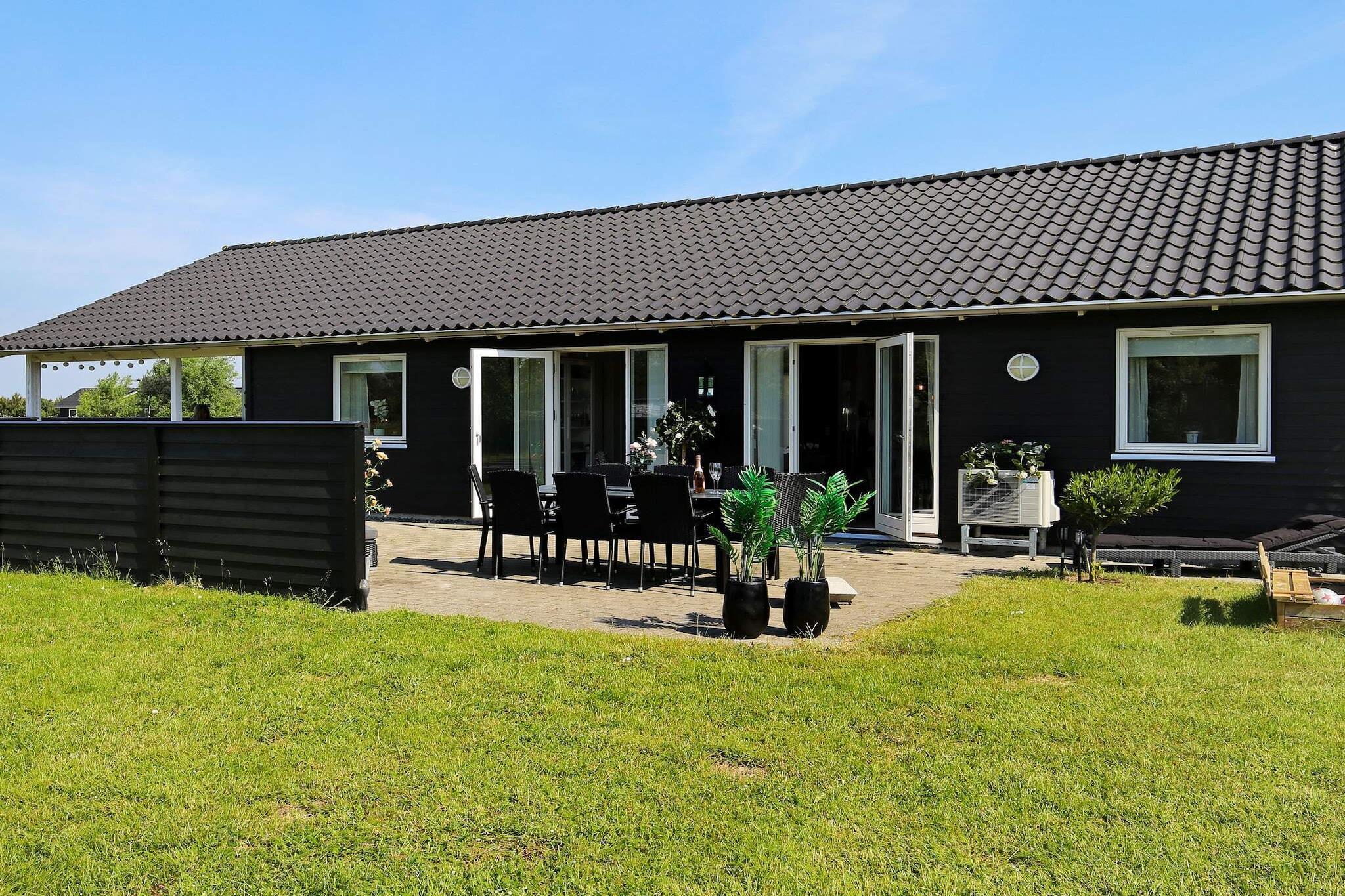 Sommerhus til 8 personer ved Væggerløse