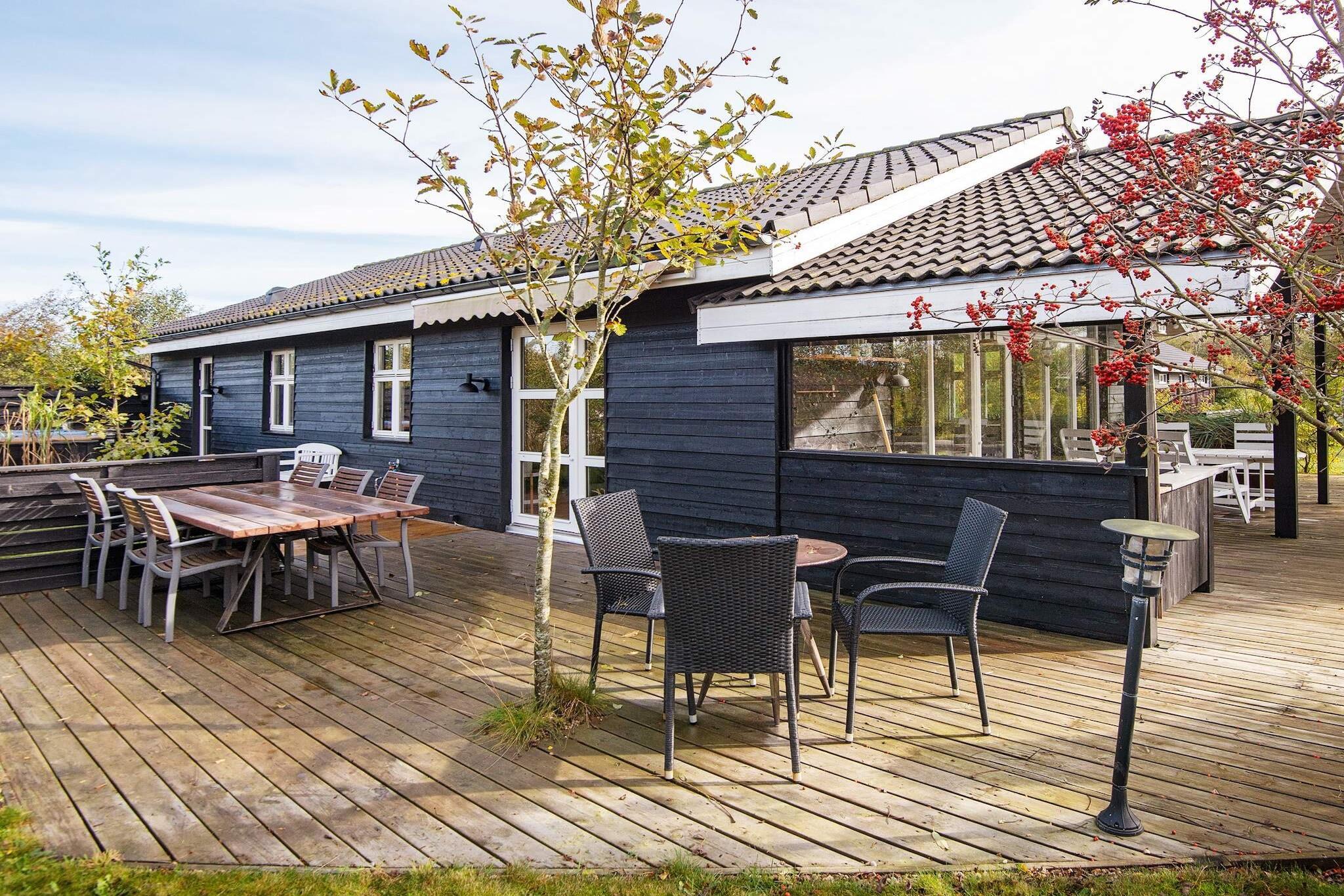 Sommerhus til 6 personer ved Tarm