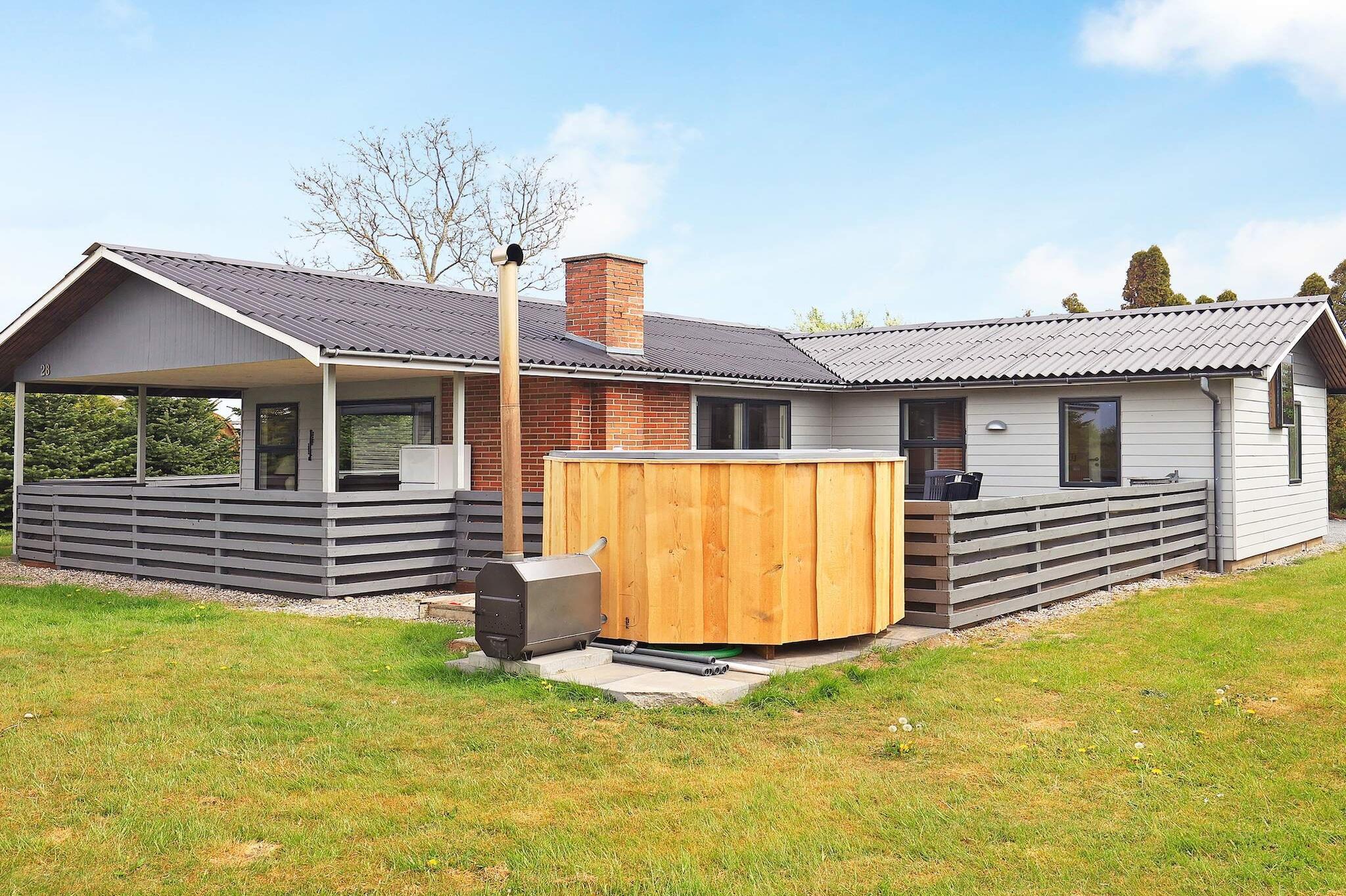 Sommerhus til 8 personer ved Otterup