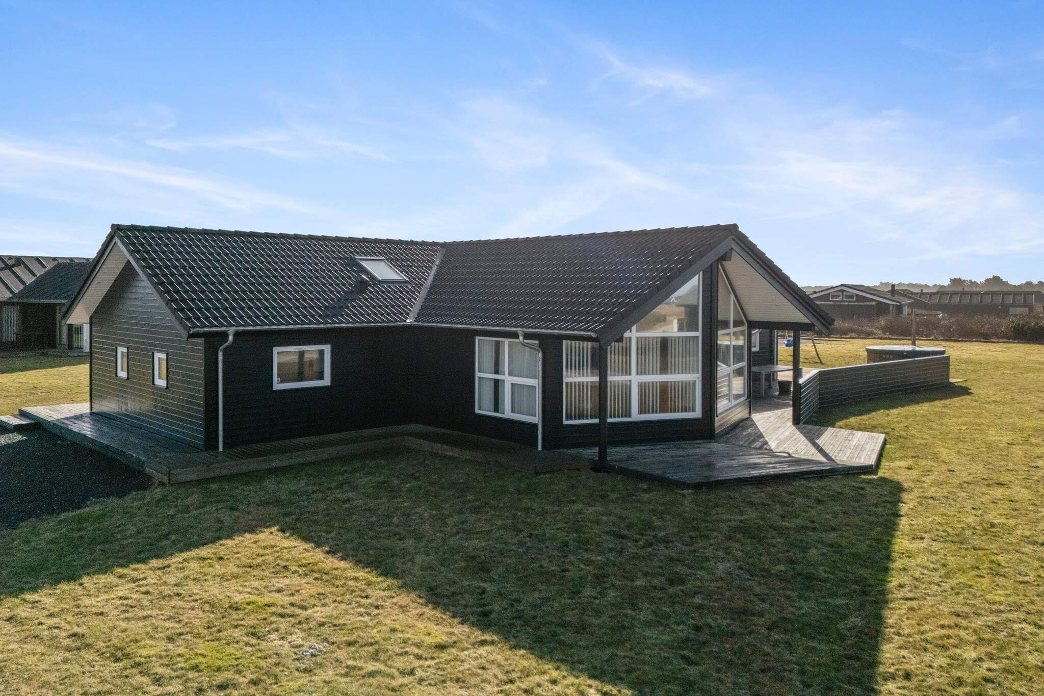 Sommerhus til 10 personer ved Løkken